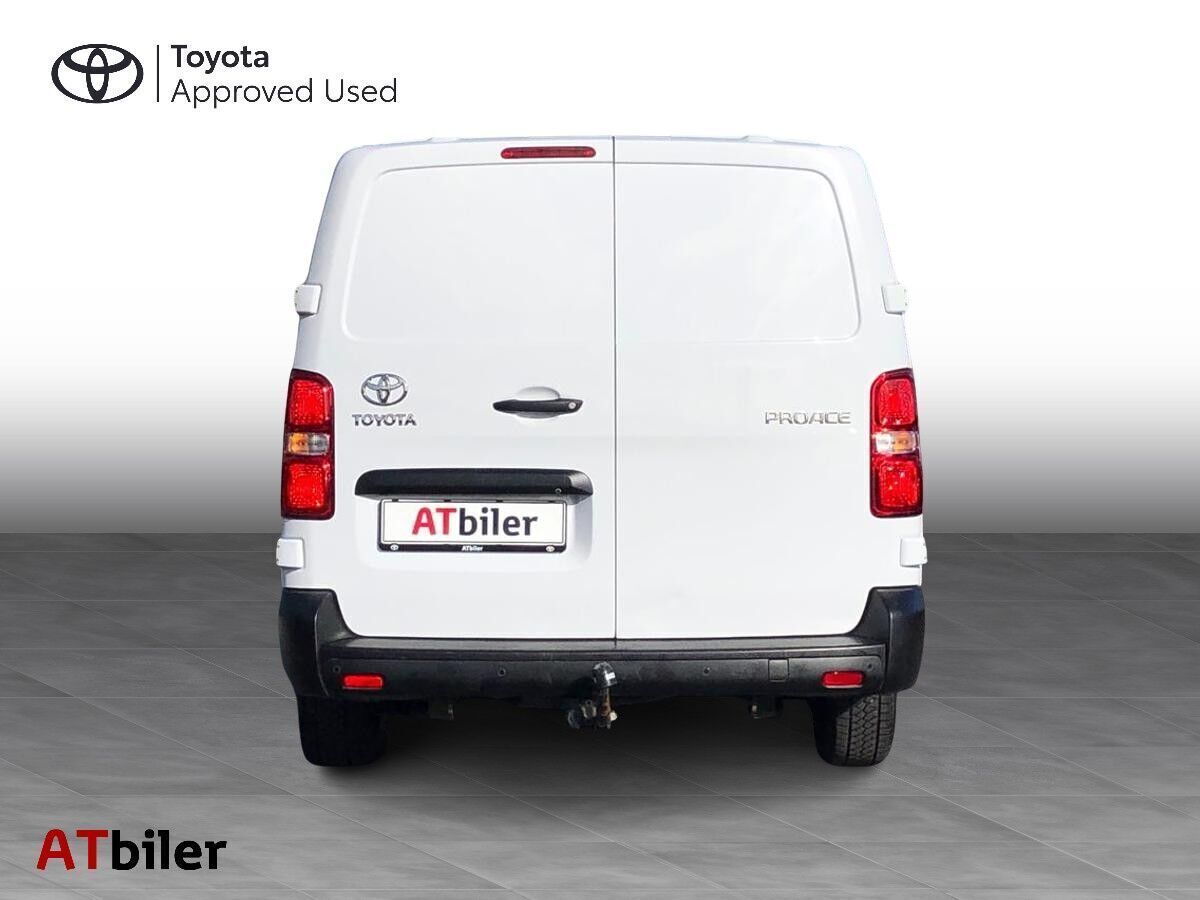 Toyota ProAce 2,0 Long D Comfort Master 144HK Van 8g Aut.