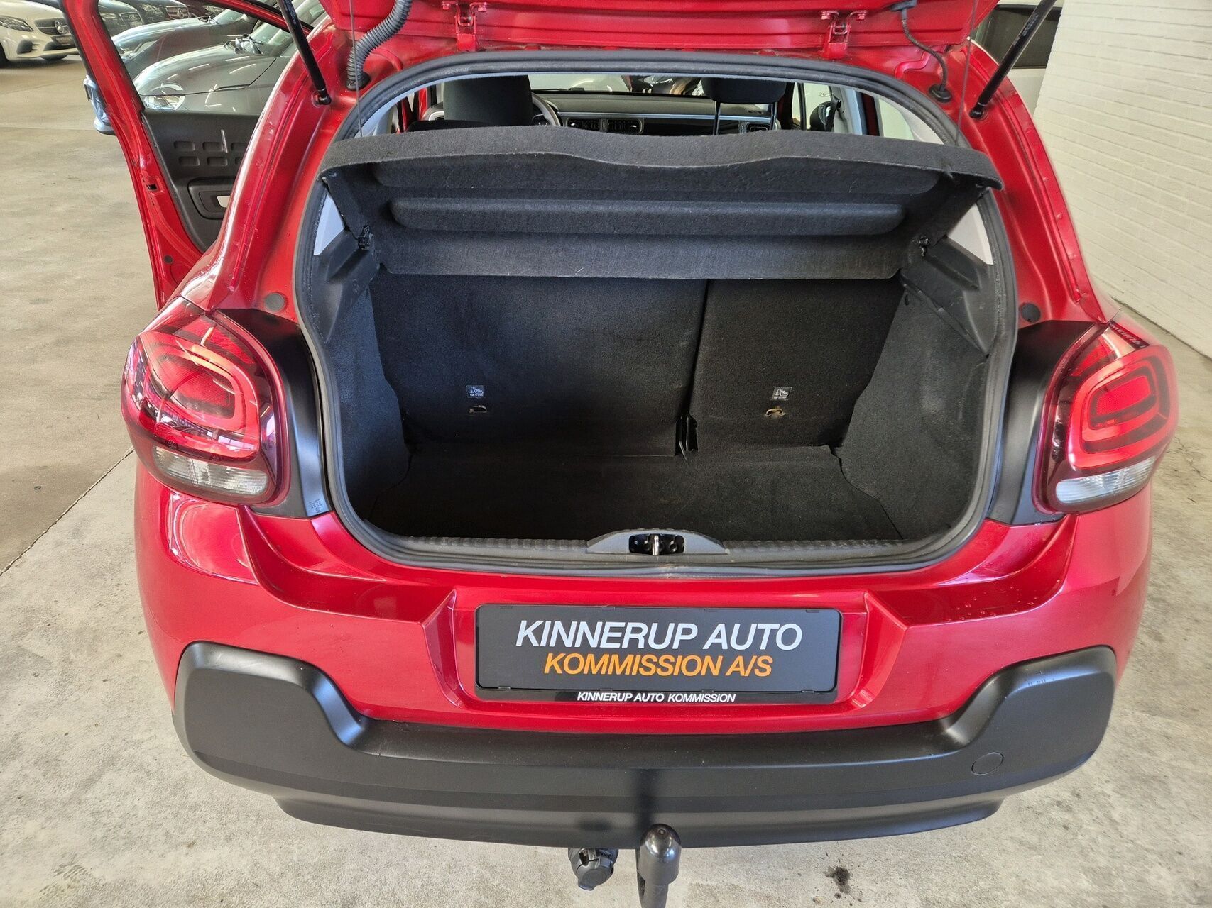 Rød Citroën C3 fra 2019