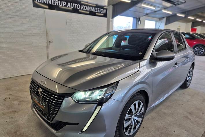 Sort Peugeot 208 fra 2020