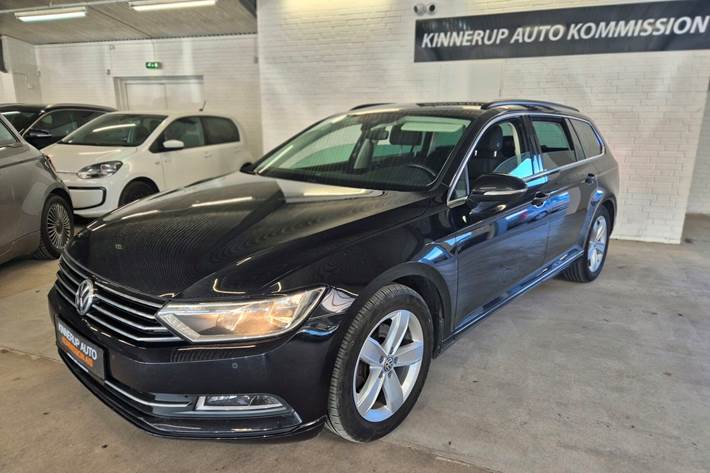 Sort VW Passat fra 2017