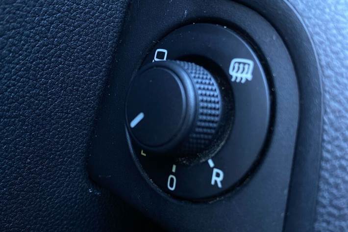 Sort Skoda Octavia fra 2015