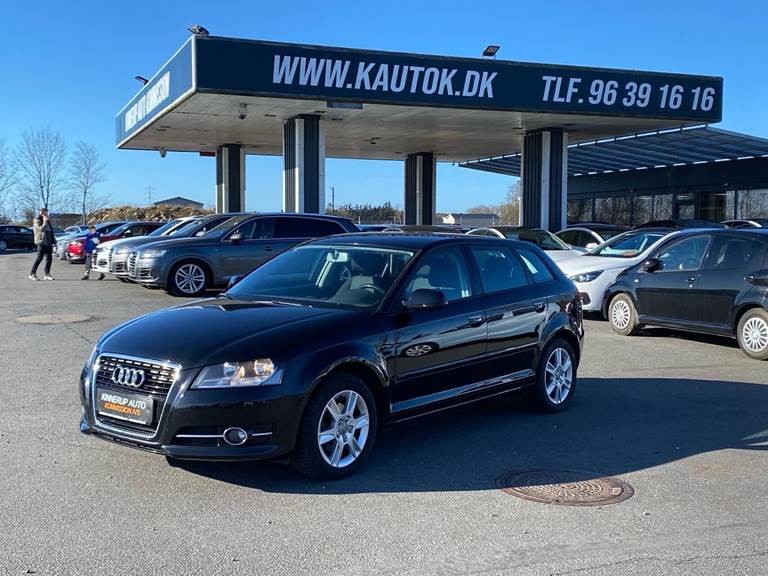 Audi A3 1,6 102HK 5d