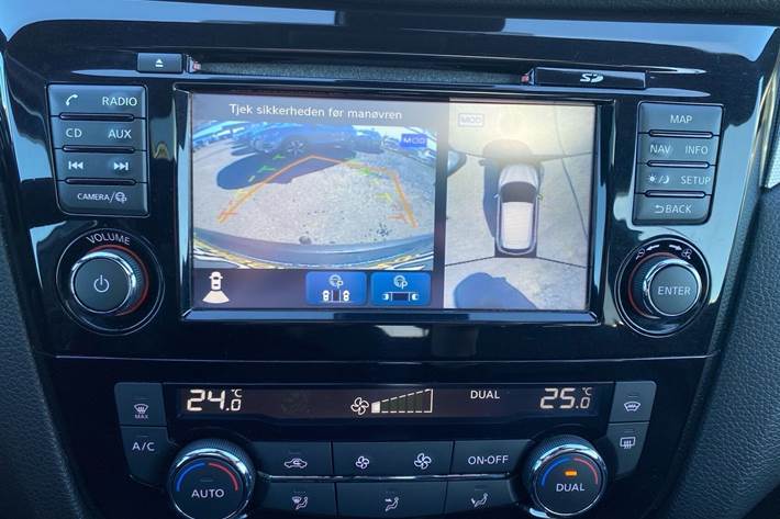 Grå Nissan Qashqai fra 2017