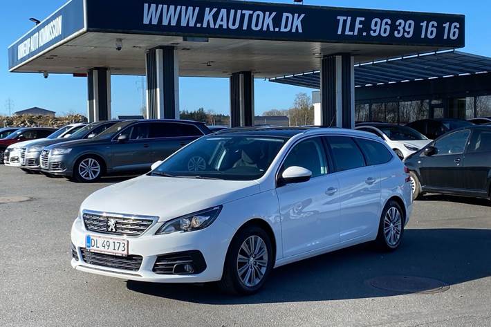 Hvid Peugeot 308 fra 2018