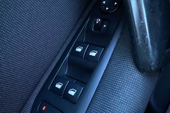 Hvid Peugeot 308 fra 2018