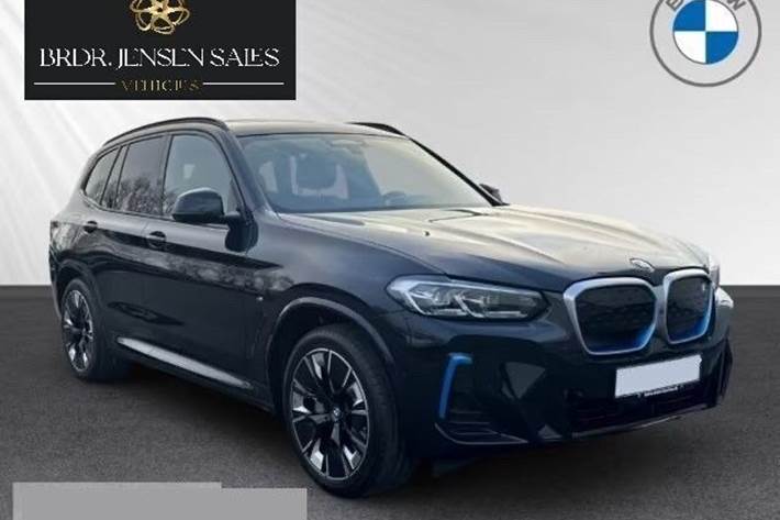 Sort BMW iX3 fra 2023