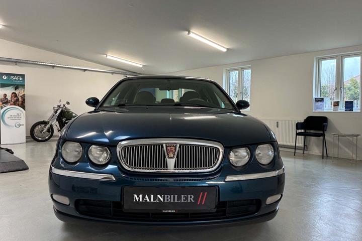 Grøn Rover 75 fra 2000 set udefra