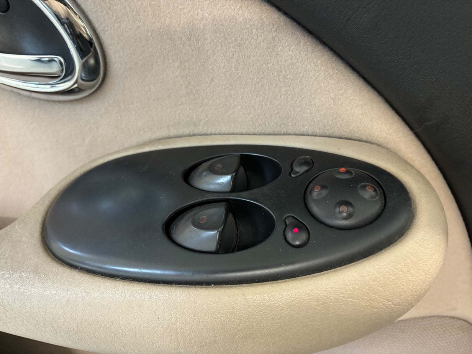 Grøn Rover 75 fra 2000