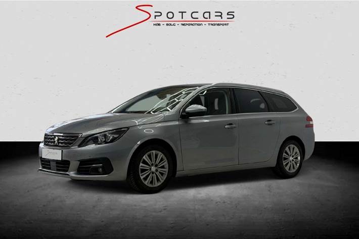 Sølv Peugeot 308 fra 2018