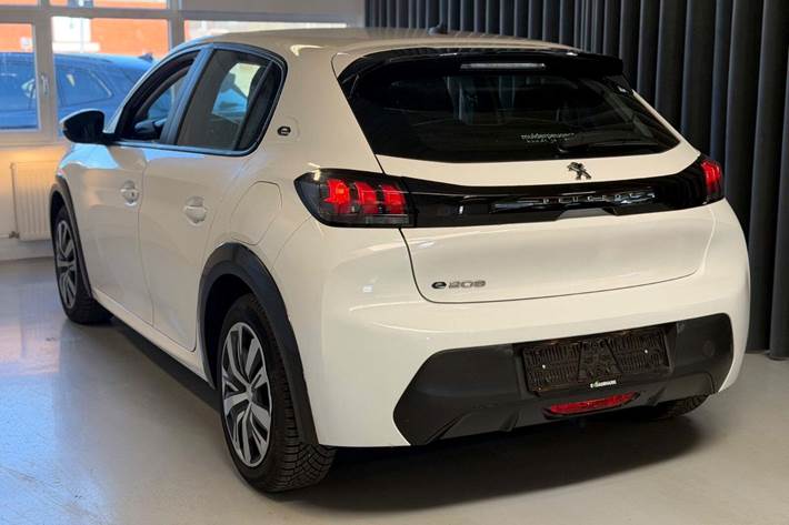 Hvid Peugeot e-208 fra 2021