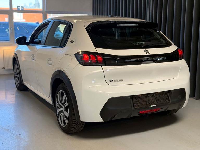 Peugeot e-208 50 Active