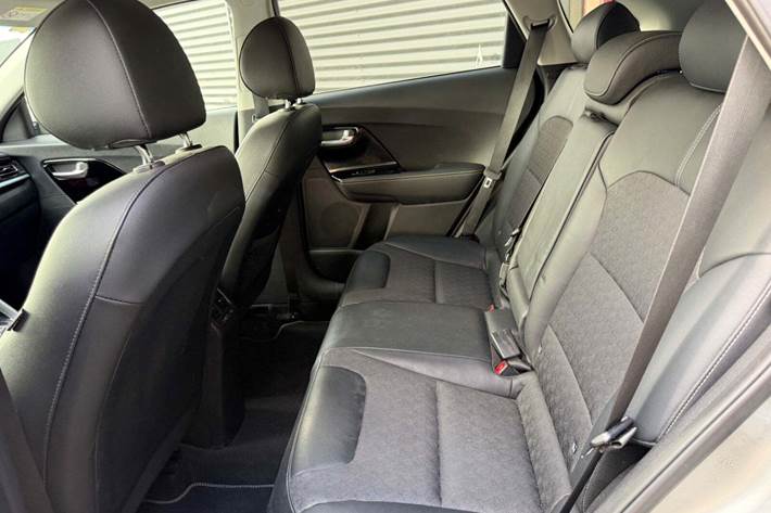 Sølv Kia Niro fra 2020