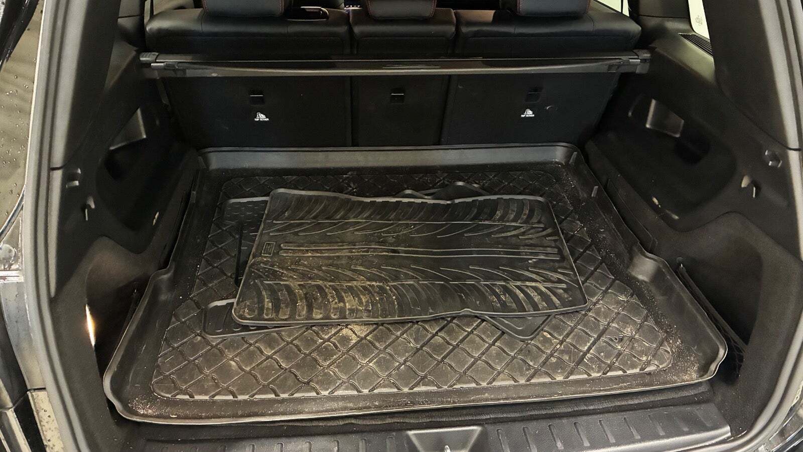 Sort Mercedes GLB220 d fra 2022