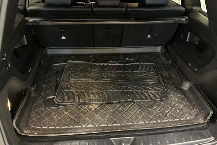 Sort Mercedes GLB220 d fra 2022