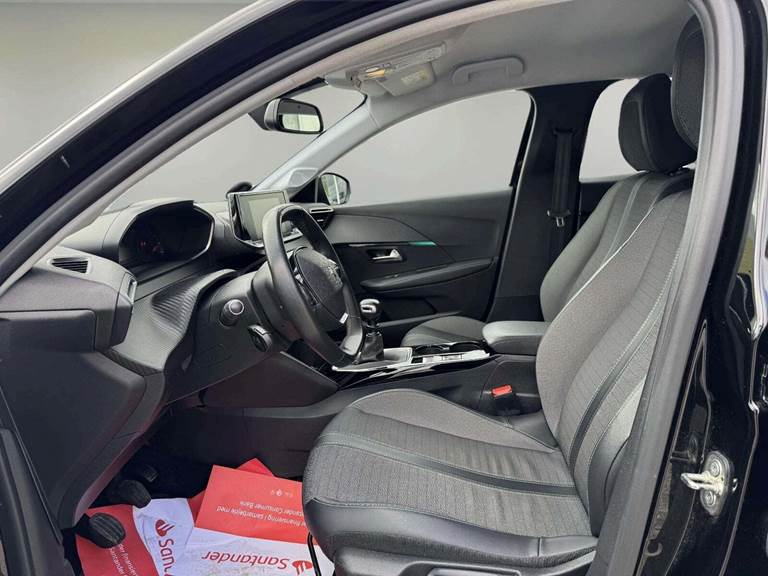 Peugeot 208 1,2 PureTech 100 Evolution