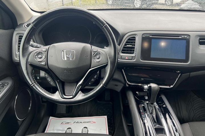 Grå Honda HR-V fra 2019 set indefra