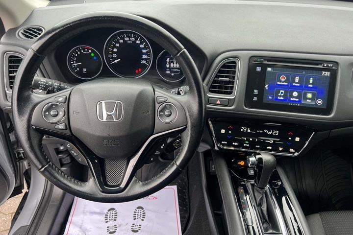 Grå Honda HR-V fra 2019 set indefra