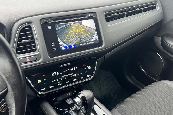 Grå Honda HR-V fra 2019 set indefra