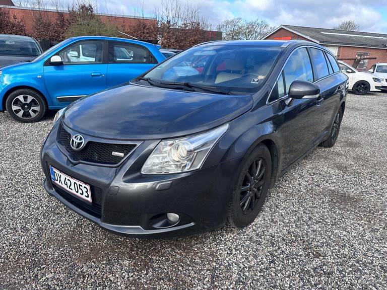 Toyota Avensis 2,0 D-4D Executive stc.