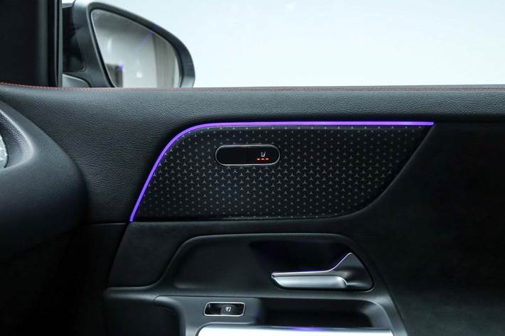 Sort Mercedes EQA250+ fra 2026