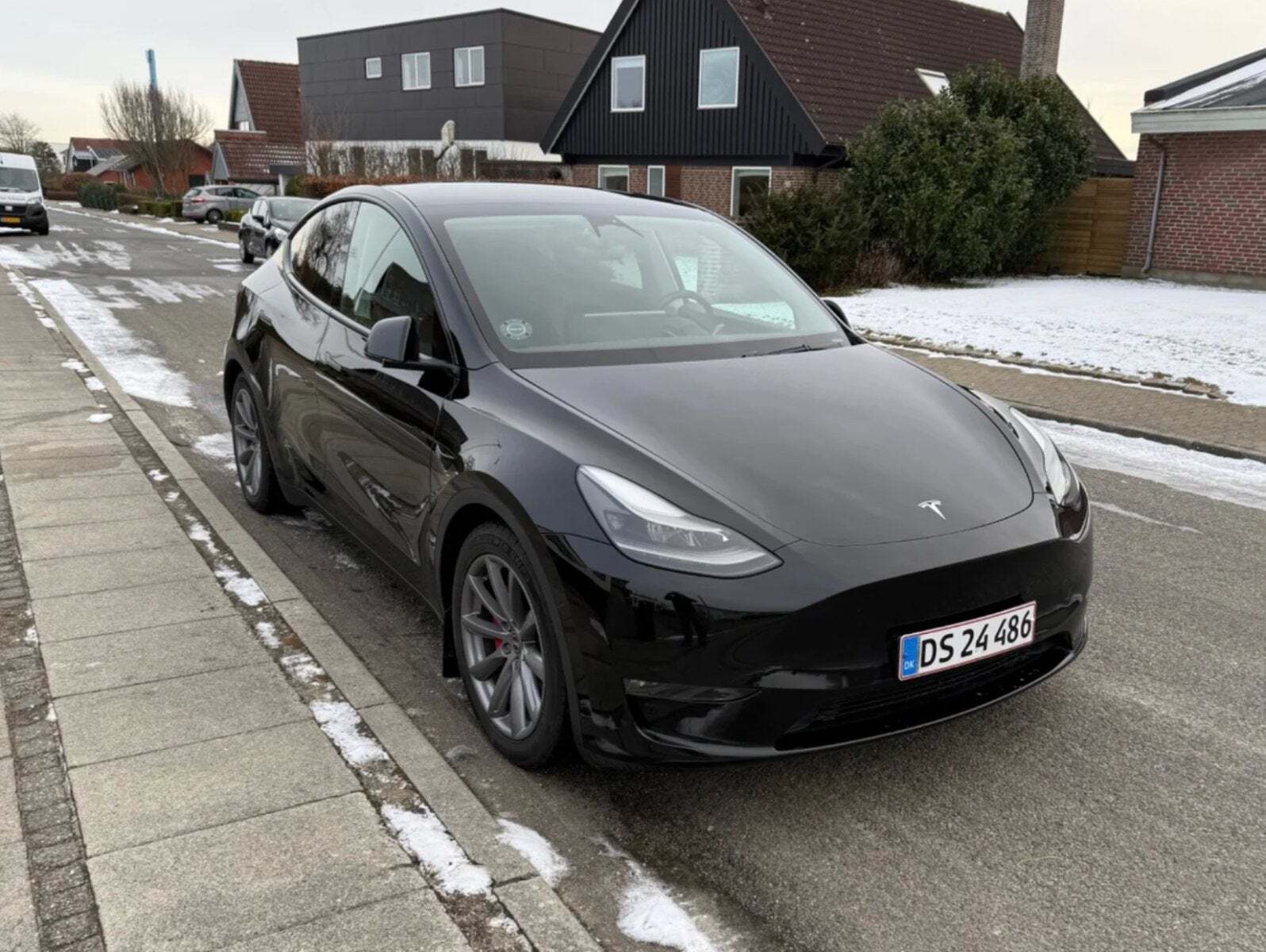 Tesla Model Y Performance AWD