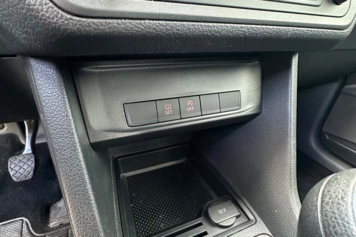 Beige VW Caddy fra 2018