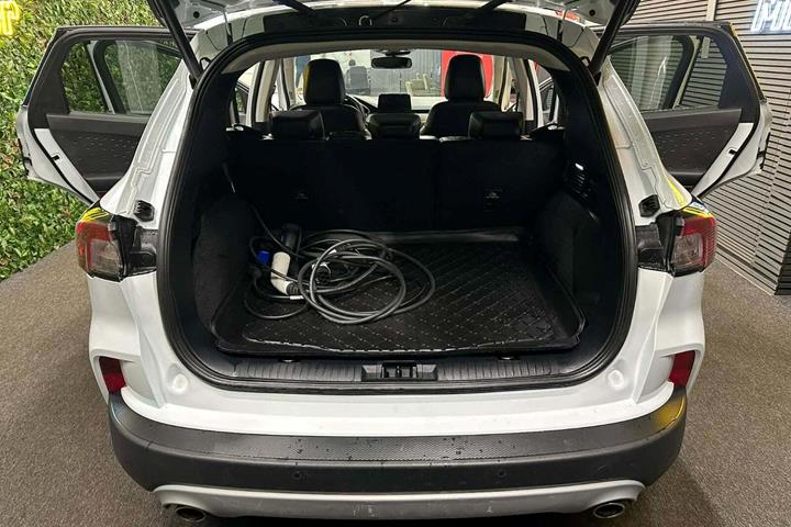 undefined Ford Kuga fra 2020