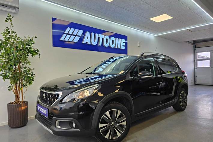 Sort Peugeot 2008 fra 2017