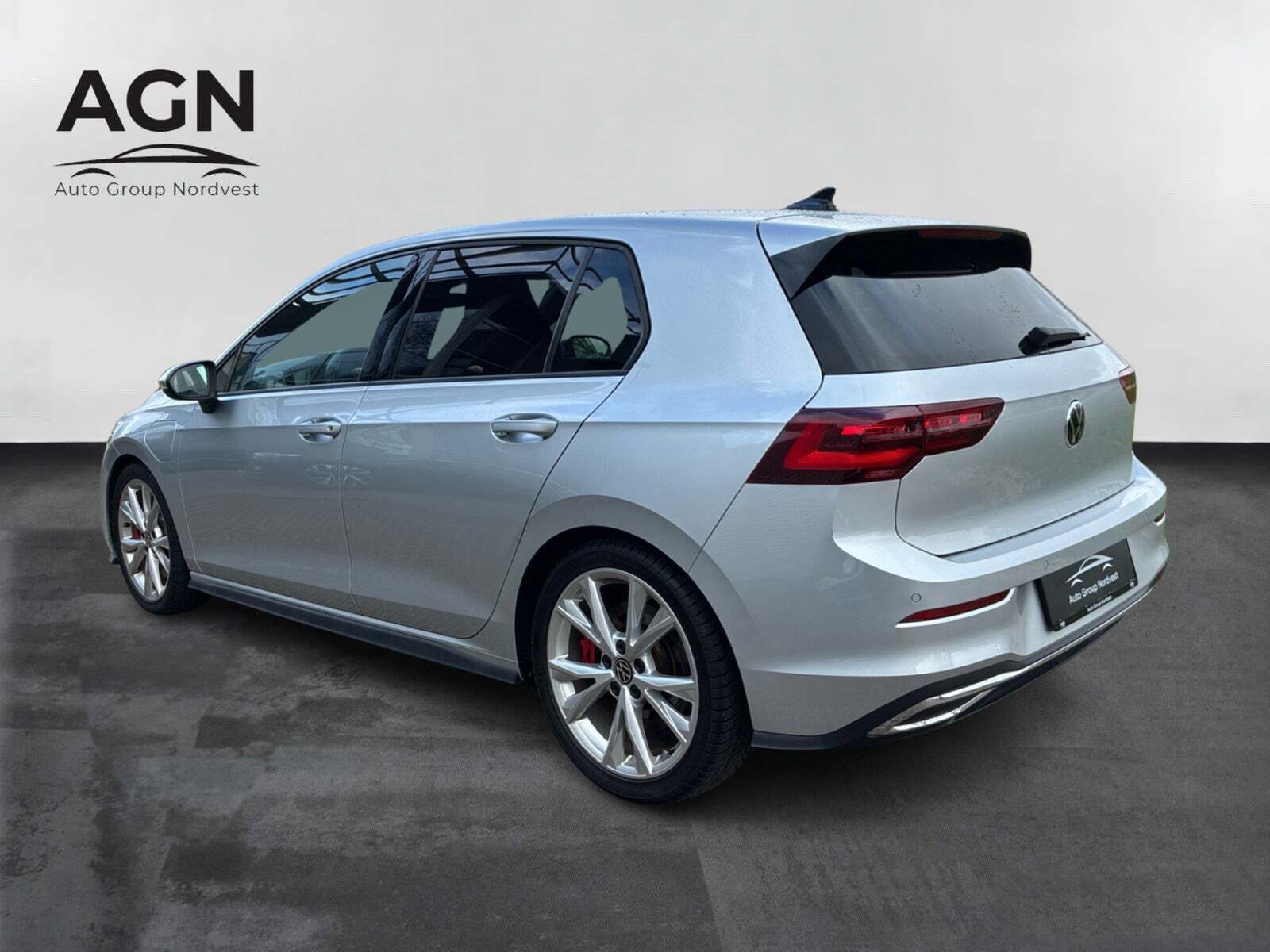 Sølv VW Golf VIII fra 2021