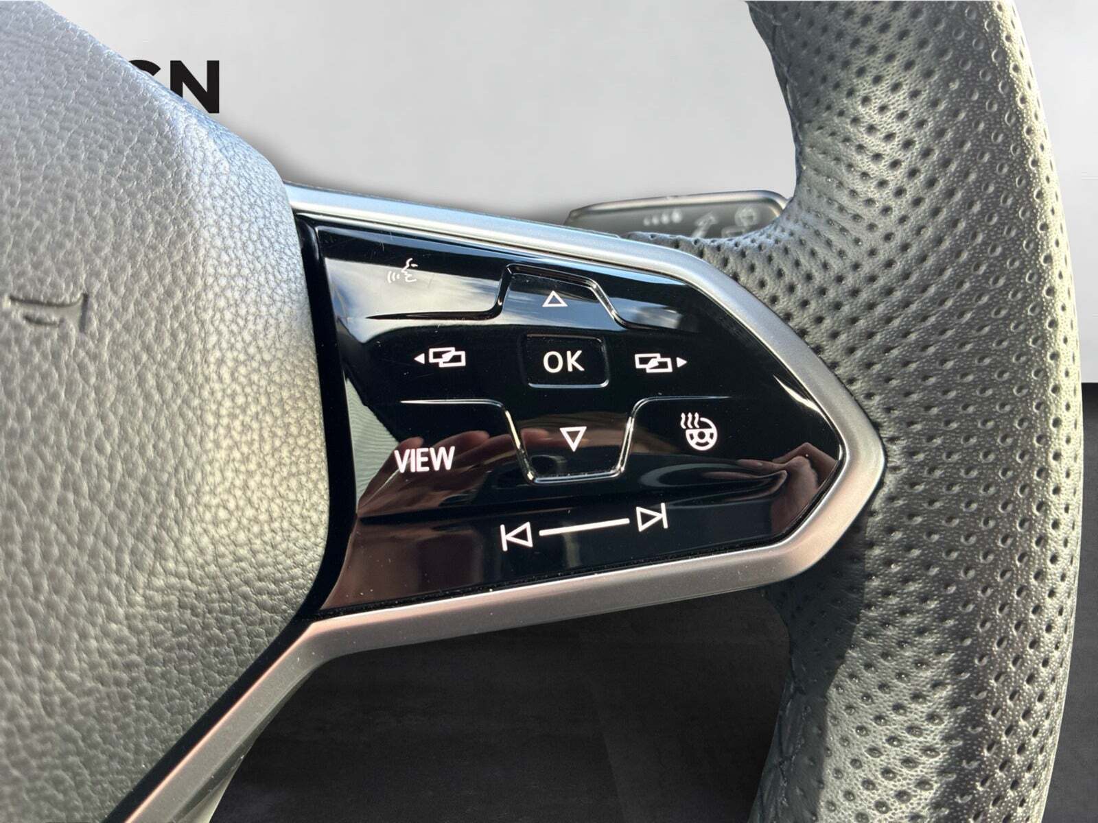 Sølv VW Golf VIII fra 2021