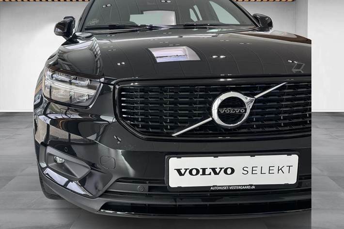 Sort Volvo XC40 fra 2021