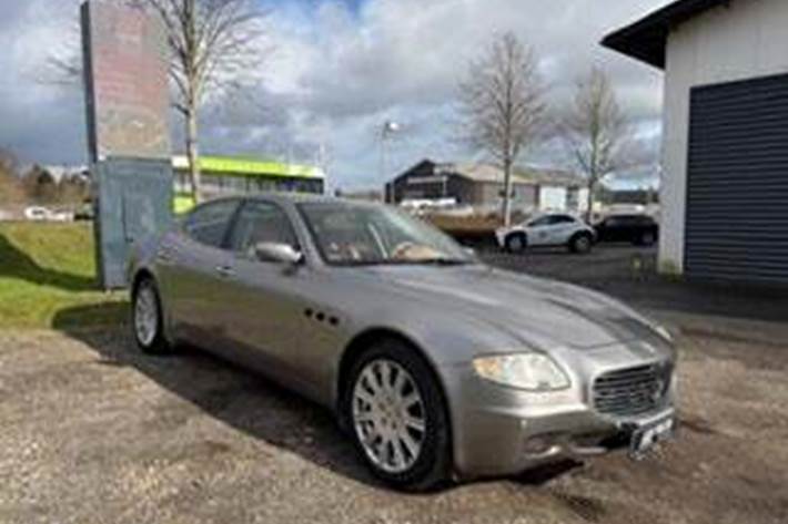 undefined Maserati Quattroporte fra 2004