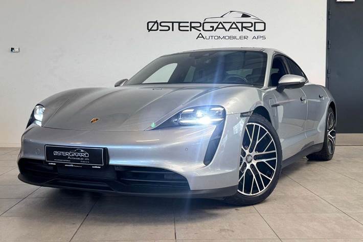 Sølv Porsche Taycan fra 2021