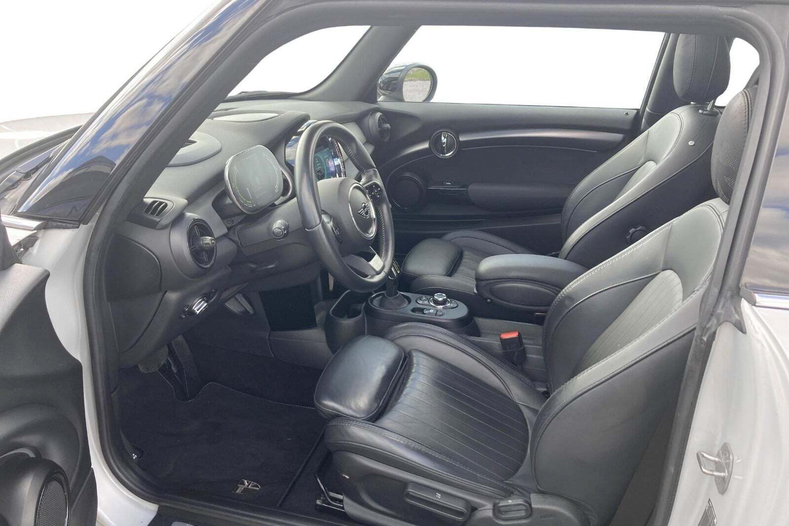 Mini Cooper SE Yours