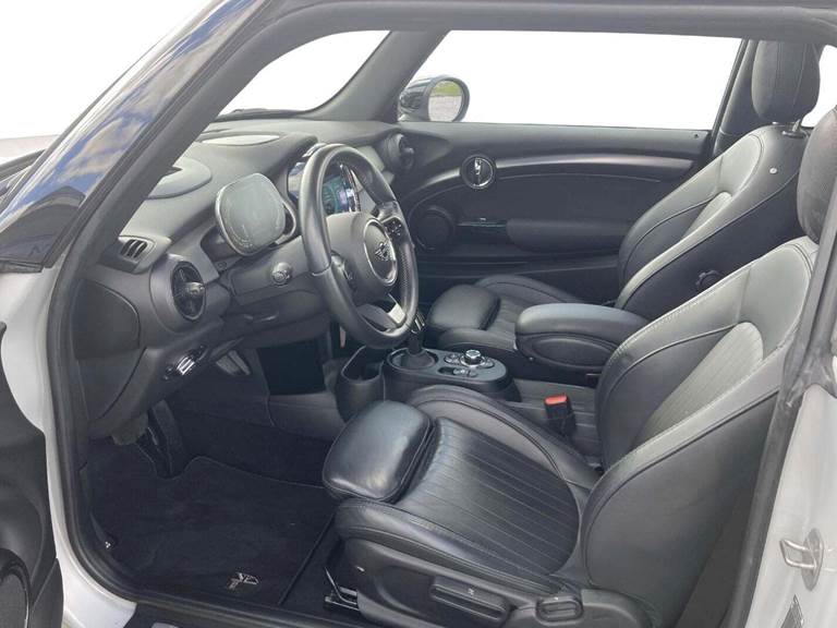 Mini Cooper SE Yours