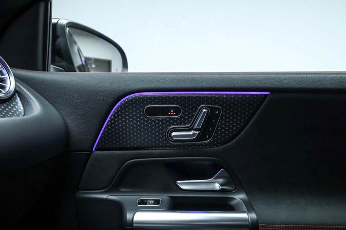 Sort Mercedes EQA250+ fra 2026