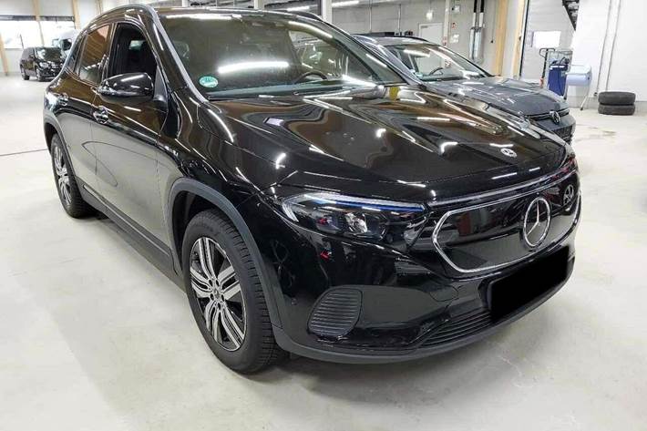 Sort Mercedes EQA250+ fra 2024