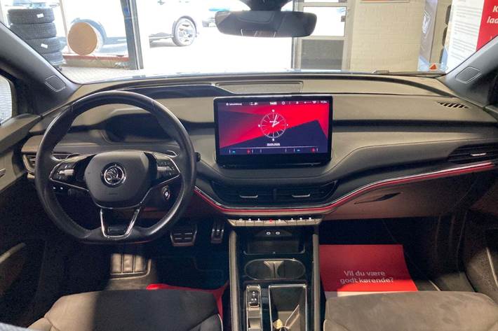 Sort Skoda Enyaq fra 2022