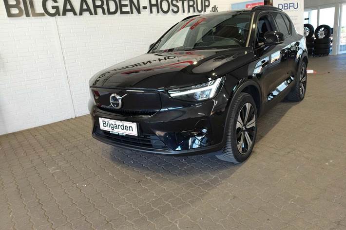 Sort Volvo XC40 fra 2022