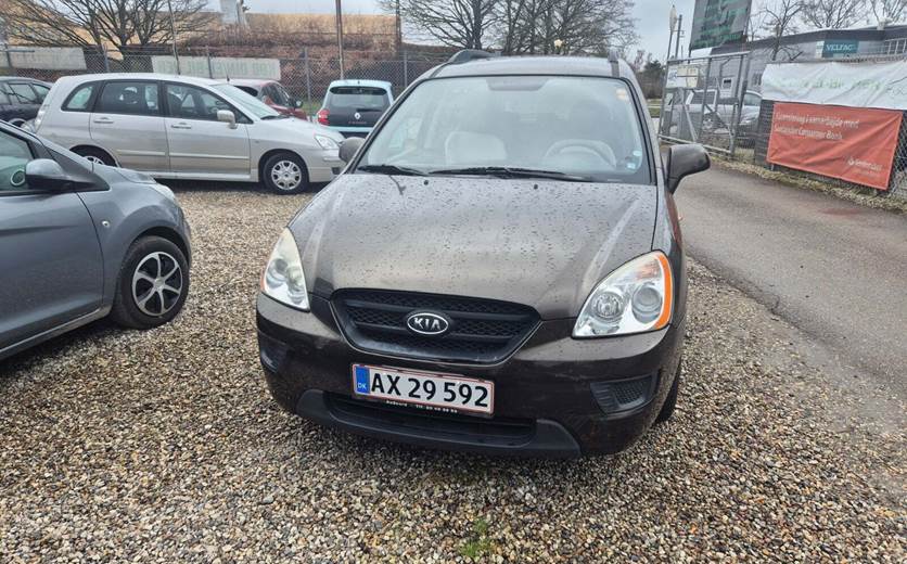 Kia Rondo 2,4 LX aut.