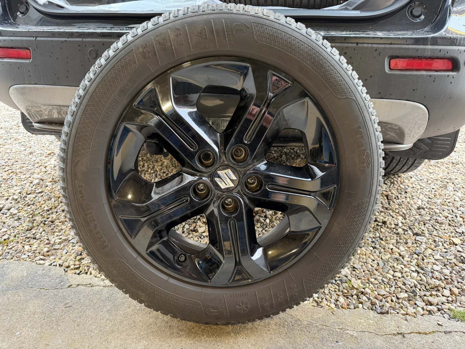 Sort Suzuki Vitara fra 2020