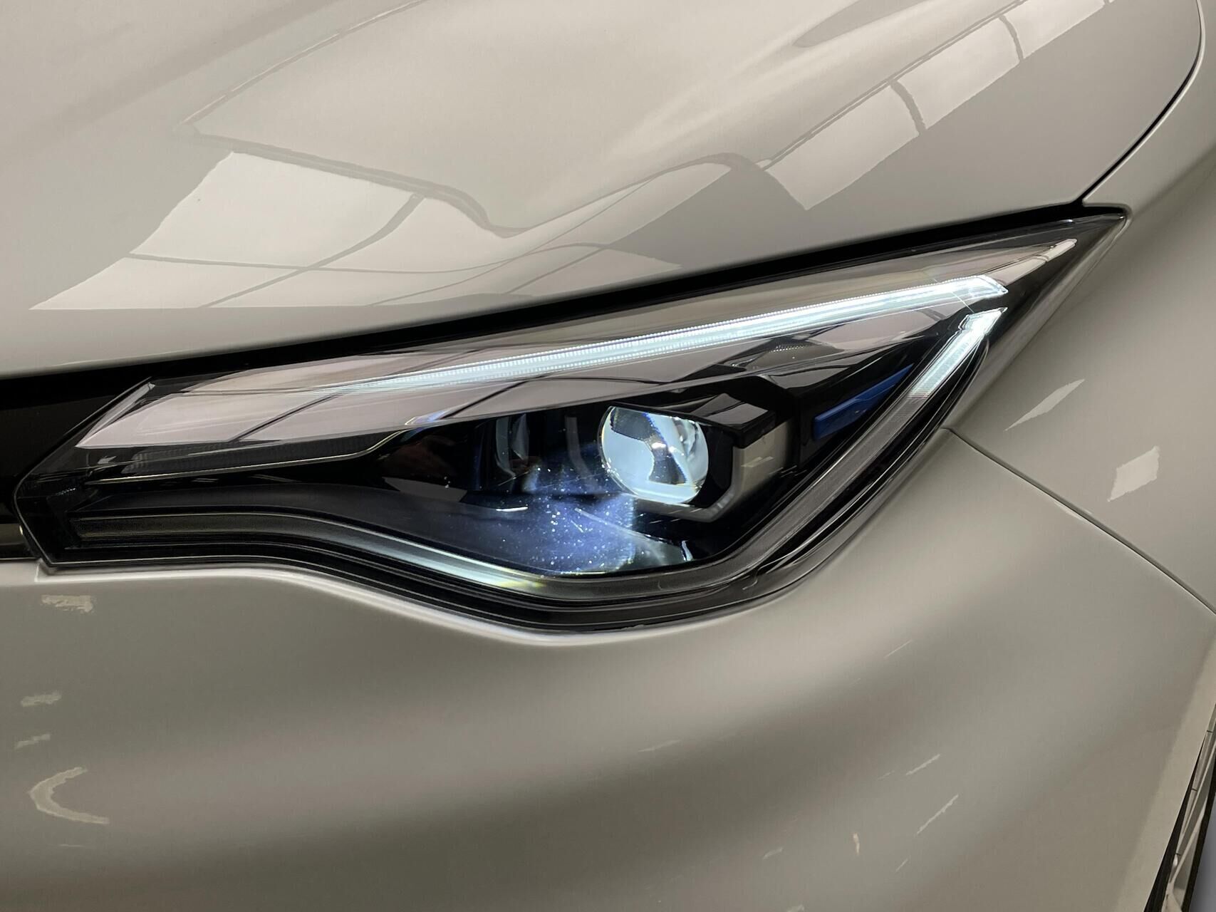 Hvid Renault Zoe fra 2022