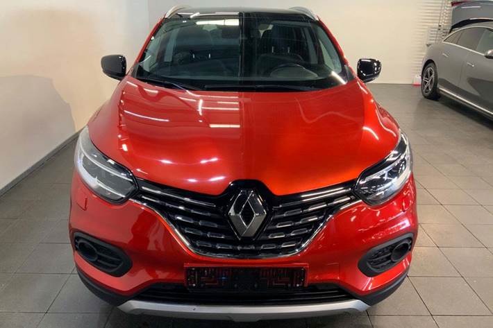 Rød Renault Kadjar fra 2020