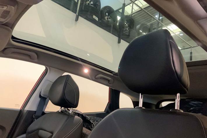 Rød Renault Kadjar fra 2020