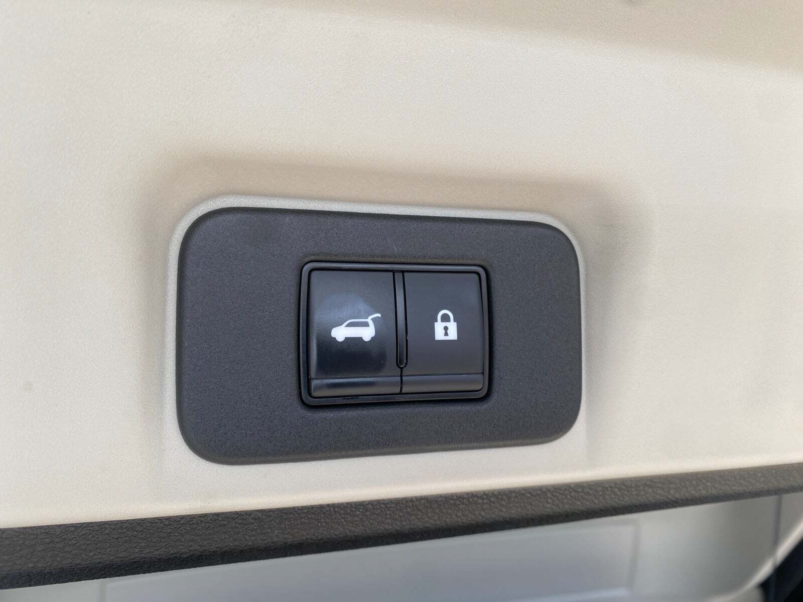 Hvid Nissan Ariya fra 2023