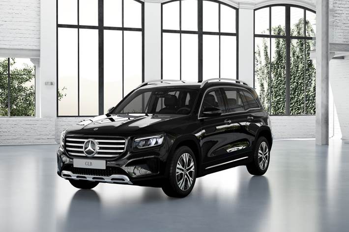 Sort Mercedes GLB200 fra 2024