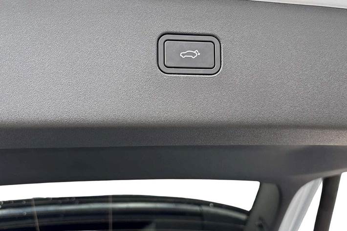 Blå Volvo EX30 fra 2024