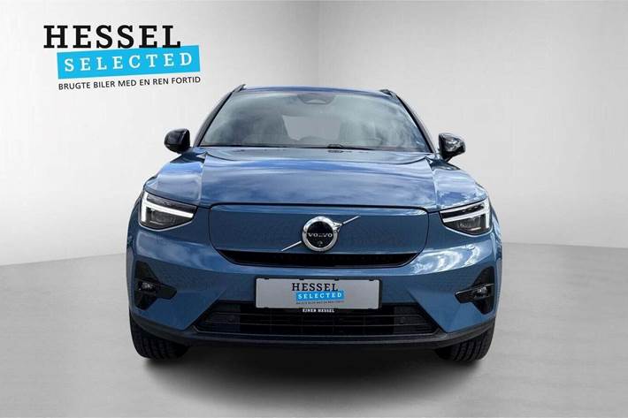 Blå Volvo EX40 fra 2025