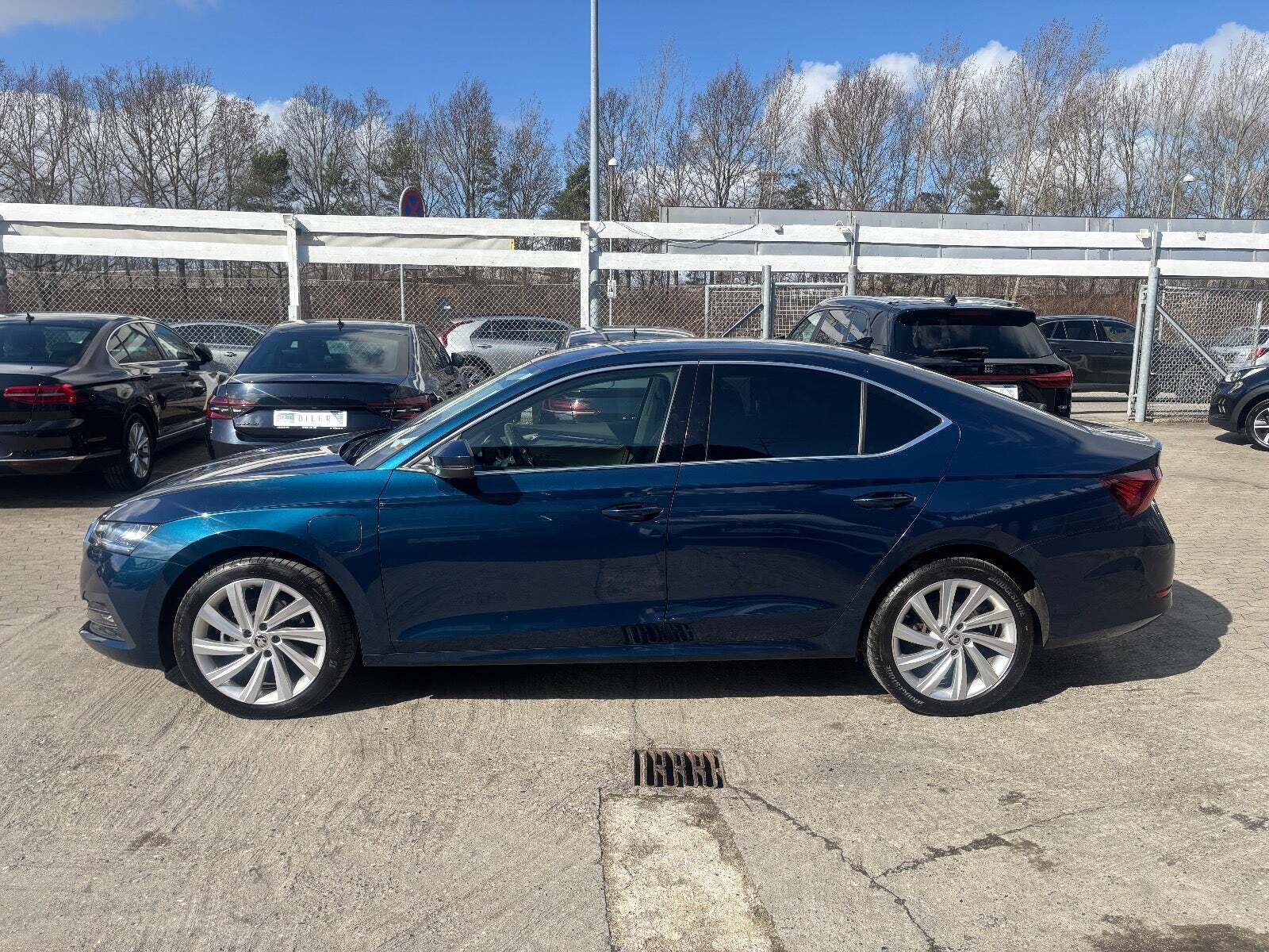 Hvid Skoda Octavia fra 2021