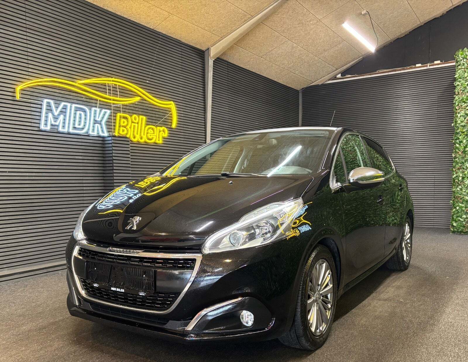 Peugeot 208 1,2 PureTech 82 Allure Sky